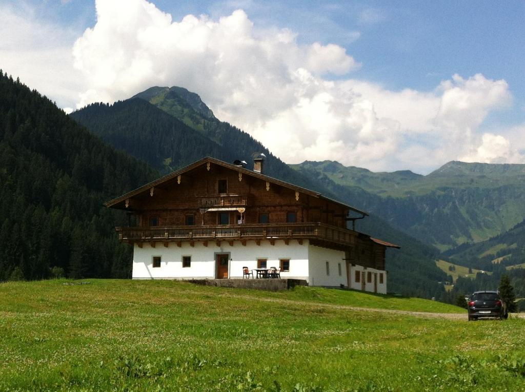 Alpenbauernhaus Vorderbrandthof Saalbach-Hinterglemm Exterior foto